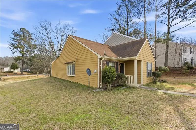 8811 W Chase Drive, Douglasville, GA 30134 - #2