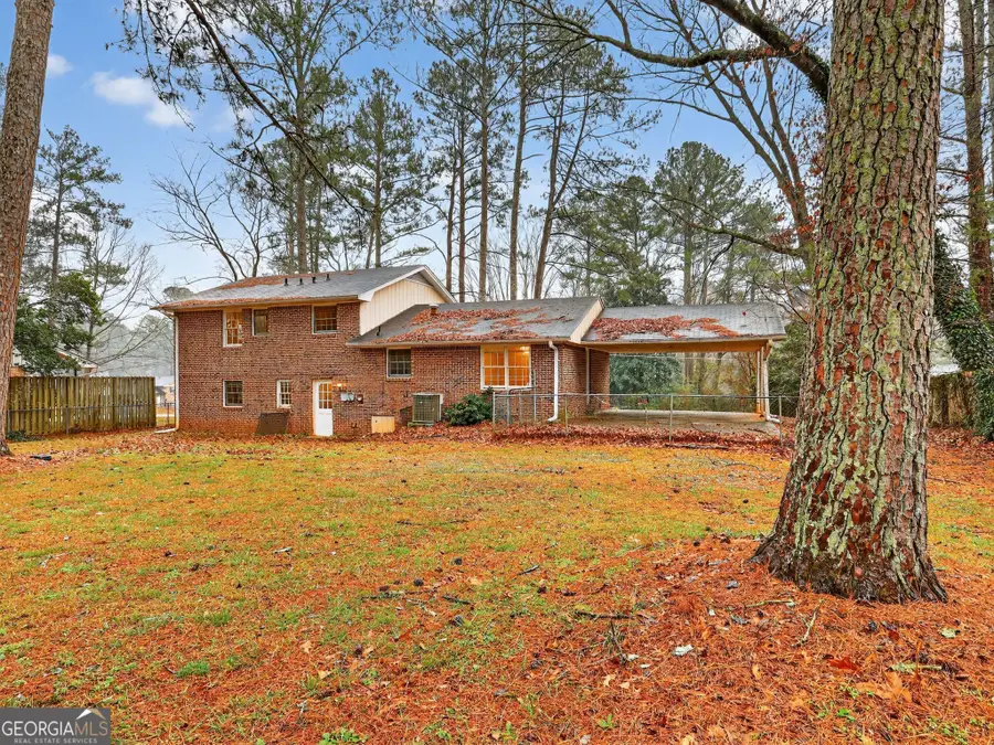 4902 Pine Hill Court E, Stone Mountain, GA 30088 - Image #2