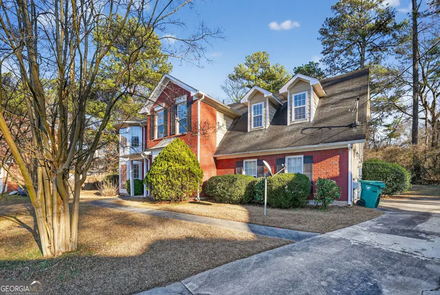 2046 Lown Farm Trail, Lithonia, GA 30058 - Image #3