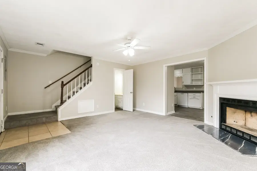 5713 Wells Circle, Stone Mountain, GA 30087 - Image #3