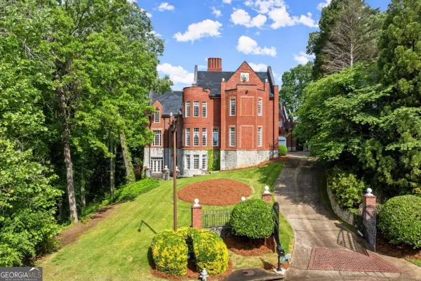 3863 Streamside Drive S, Marietta, GA 30067