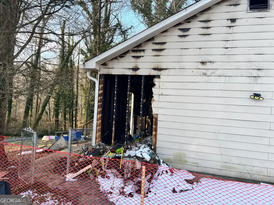 4217 Burgundy Way, Flowery Branch, GA 30542 - #2