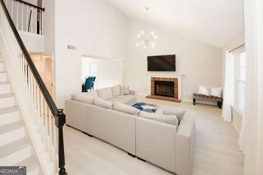 425 Ivy Run Circle, Duluth, GA 30096 - Image #3