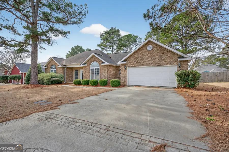 303 Winthrop Court, Kathleen, GA 31047 - Image #2