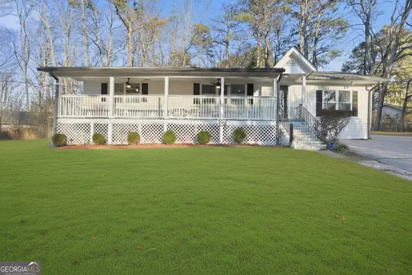 5215 Dixie Lake, Union City, GA 30291