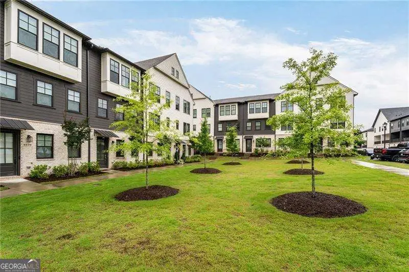 6635 Beacon Drive, Sandy Springs, GA 30328 - Image #1