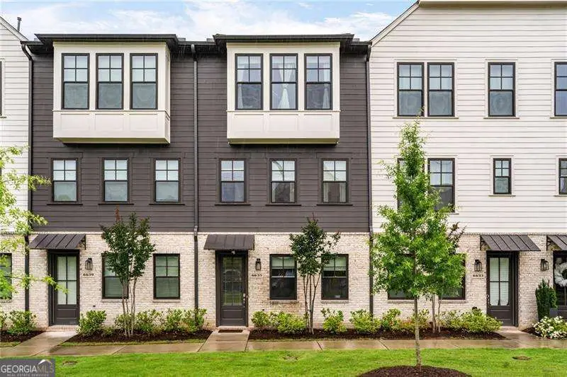 6635 Beacon Drive, Sandy Springs, GA 30328 - Image #2