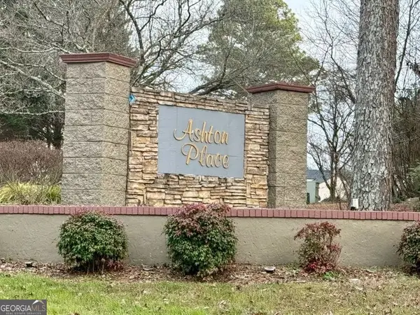 1990 Surrey Hill Circle, Lawrenceville, GA 30044