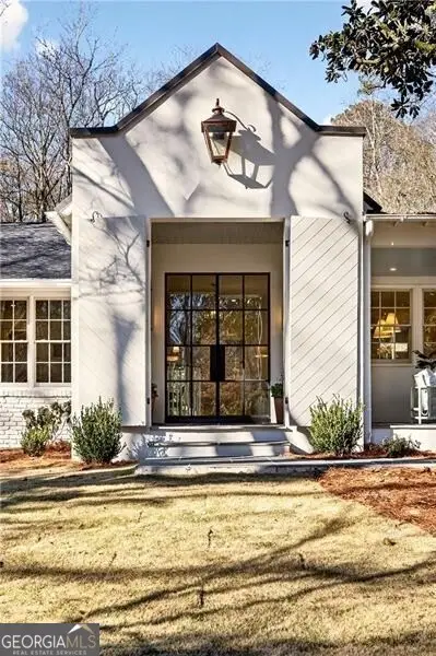 2914 Rockingham Drive, Atlanta, GA 30327 - Image #2