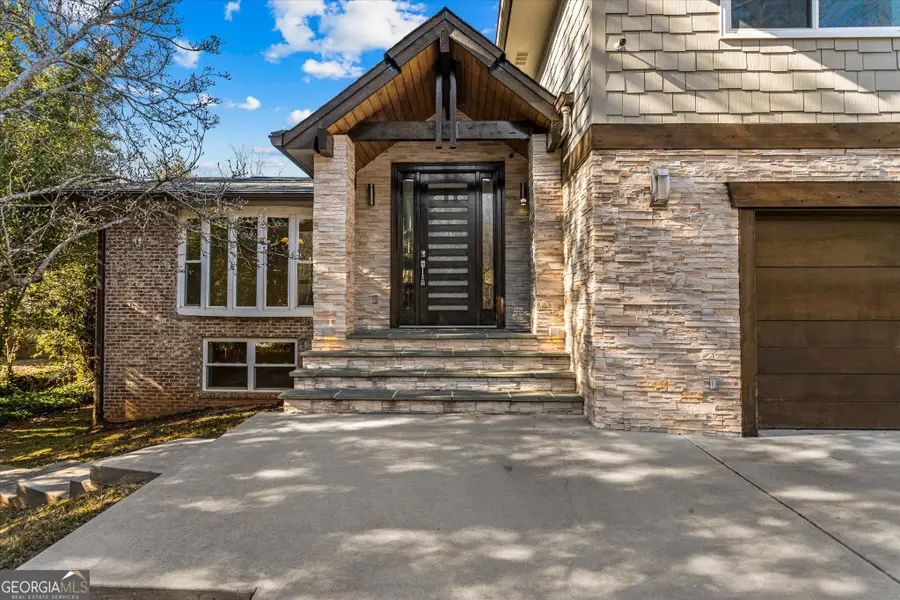 2116 Strasburg Court, Dunwoody, GA 30338 - Image #2