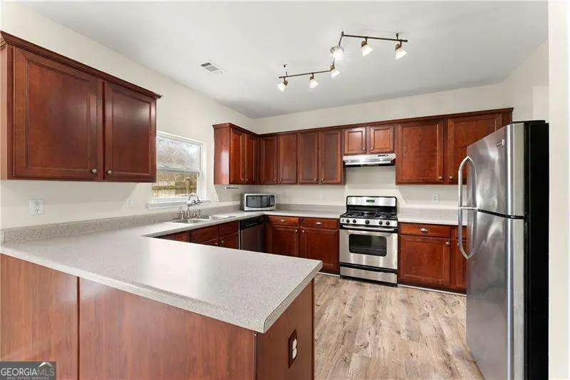 116 Hidden Lake Circle, Canton, GA 30114 - Image #3