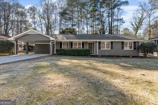 395 Ben Avenue Sw, Lilburn, GA 30047