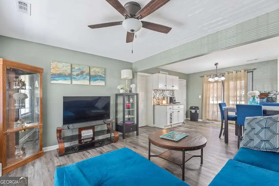 206 E 5th Avenue, Winder, GA 30680 - #3