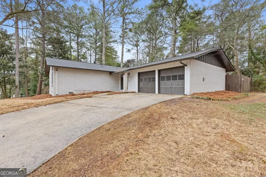 862 Hearthstone Drive, Stone Mountain, GA 30083 - #2