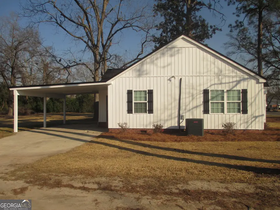 390 Bay Street, Baxley, GA 31513 - #2