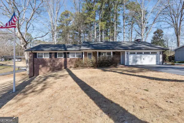 3694 Pinehill Circle, Acworth, GA 30101