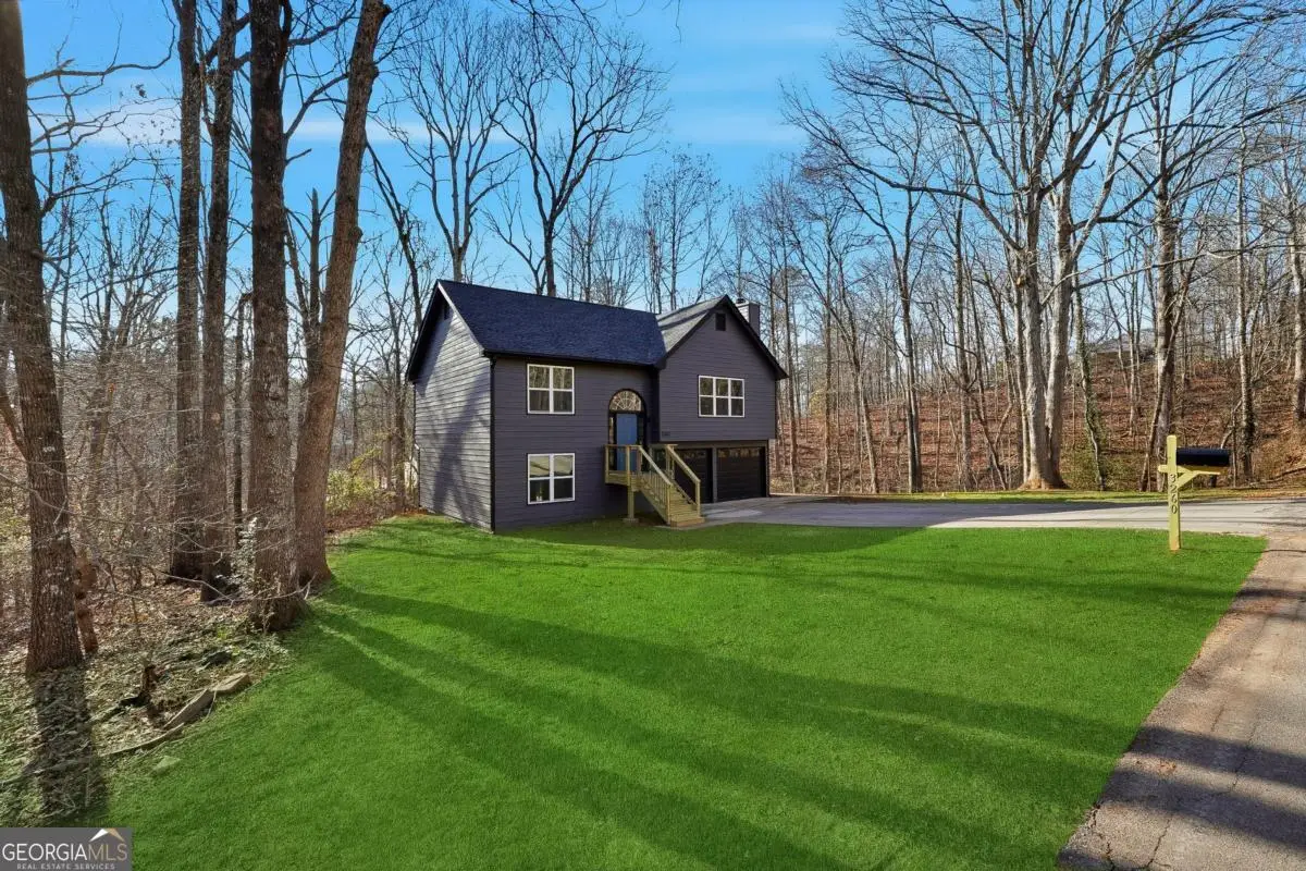 3260 Navajo Circle, Gainesville, GA 30501 - #1