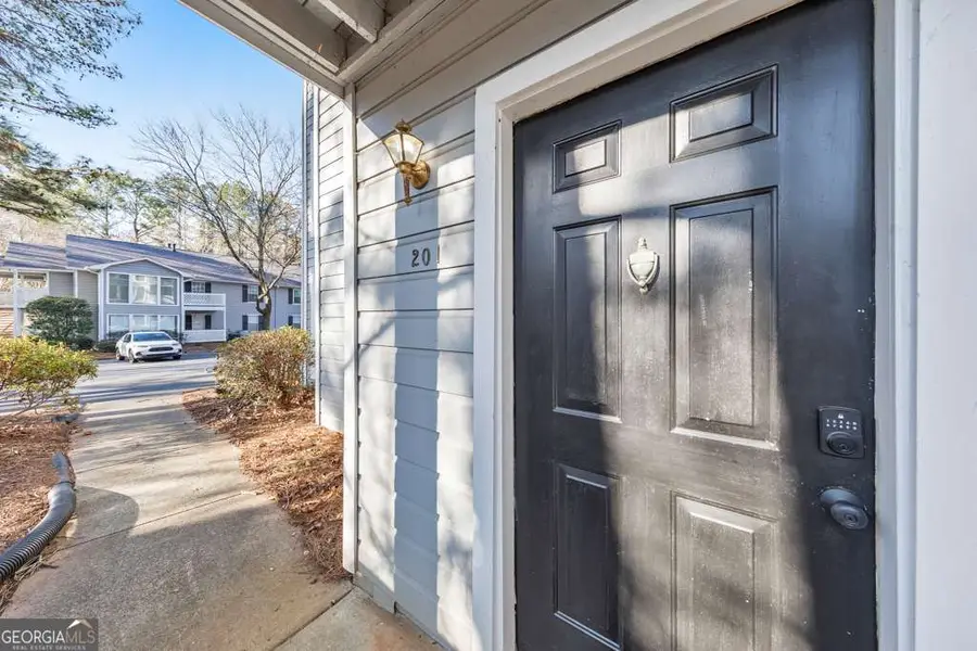 201 Natchez Trace, Atlanta, GA 30350 - #2