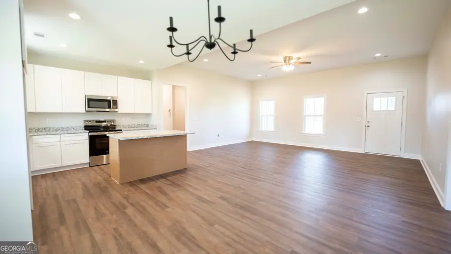 260 Ann Street, Cochran, GA 31014 - #3