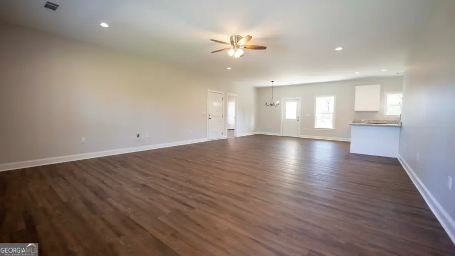 264 Ann Street, Cochran, GA 31014 - #2