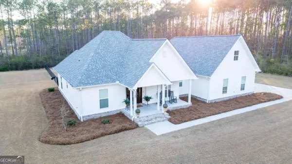 128 Magnolia Drive, Baxley, GA 31513