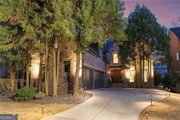 33 Cliftwood Drive, Atlanta, GA 30328