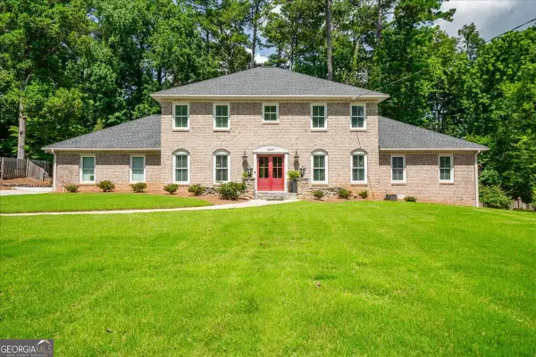 2207 Forestglade Drive, Stone Mountain, GA 30087