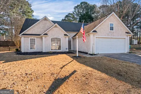 64 Dogwood Lakes Drive, Hampton, GA 30228