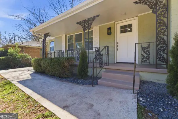 1903 S Columbia Place, Decatur, GA 30032