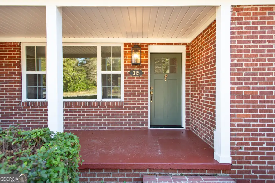 315 Strickland Avenue, Blackshear, GA 31516 - #2