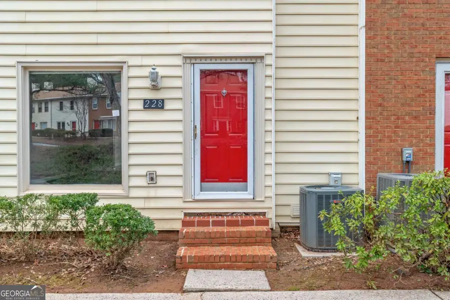 228 Chads Ford Way, Roswell, GA 30076 - #2