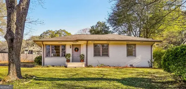 1044 N. Carter Road, Decatur, GA 30030