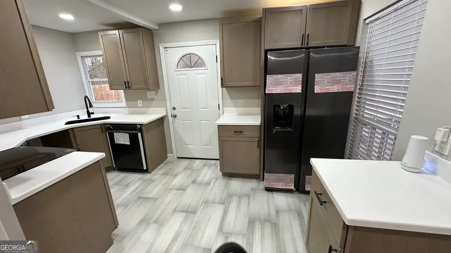 250 Lawrence Street, Adairsville, GA 30103 - #2