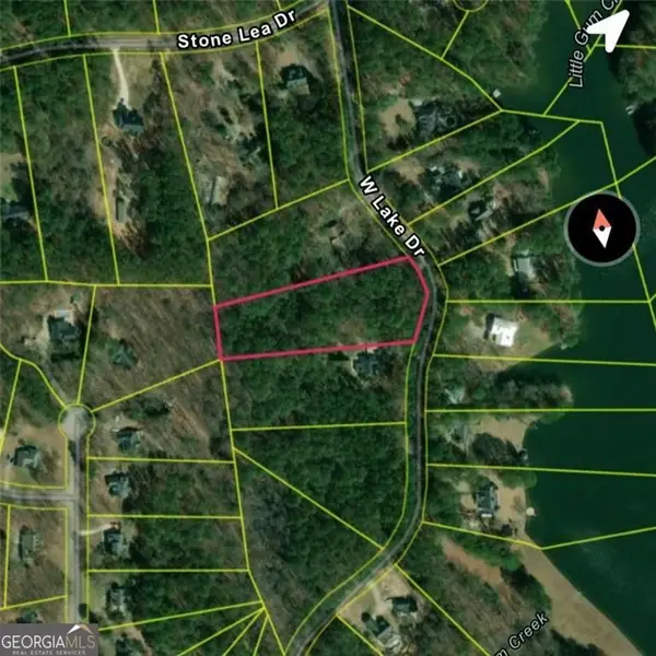 450 W Lake Drive, Oxford, GA 30054