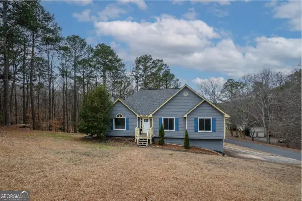 715 Lake Point Drive, Woodstock, GA 30189