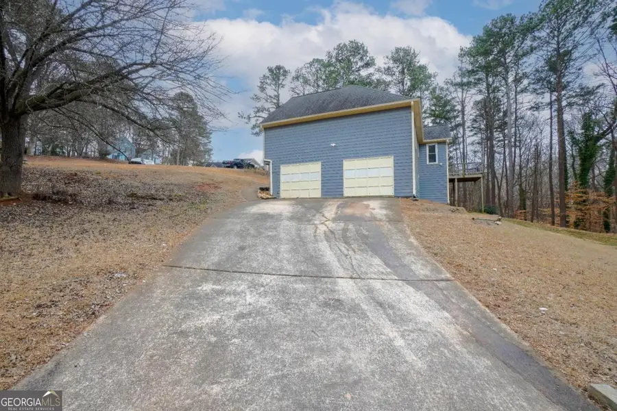 715 Lake Point Drive, Woodstock, GA 30189 - #2