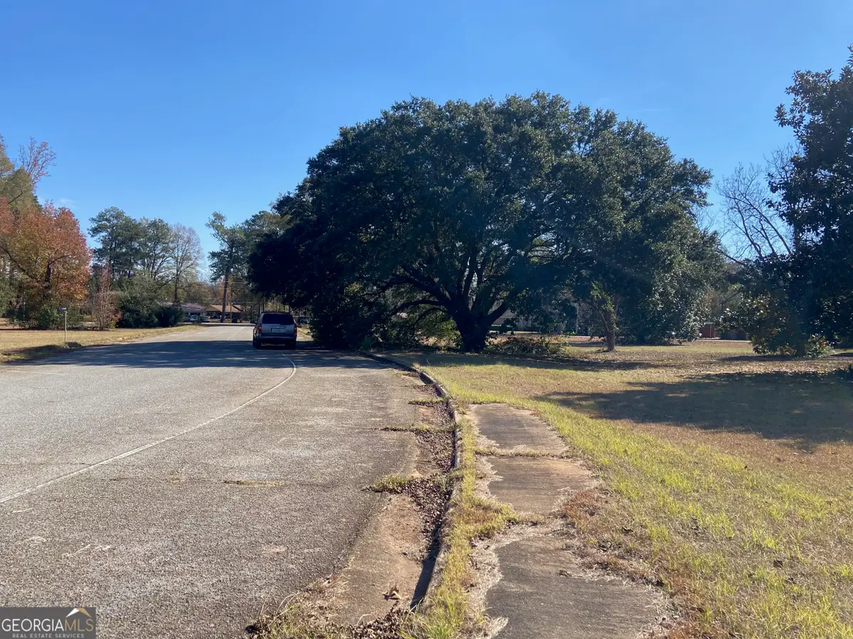 801 Chamlee Drive, Fort Valley, GA 31030 - #1