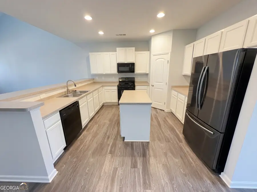 943 Liberty Bell Run, Hoschton, GA 30548 - #2