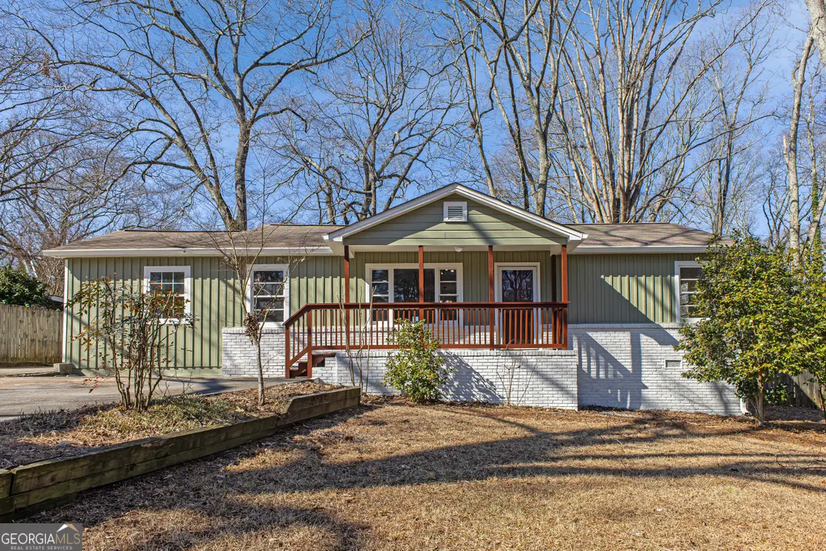 5800 Crabapple Drive Sw, Mableton, GA 30126 - #1