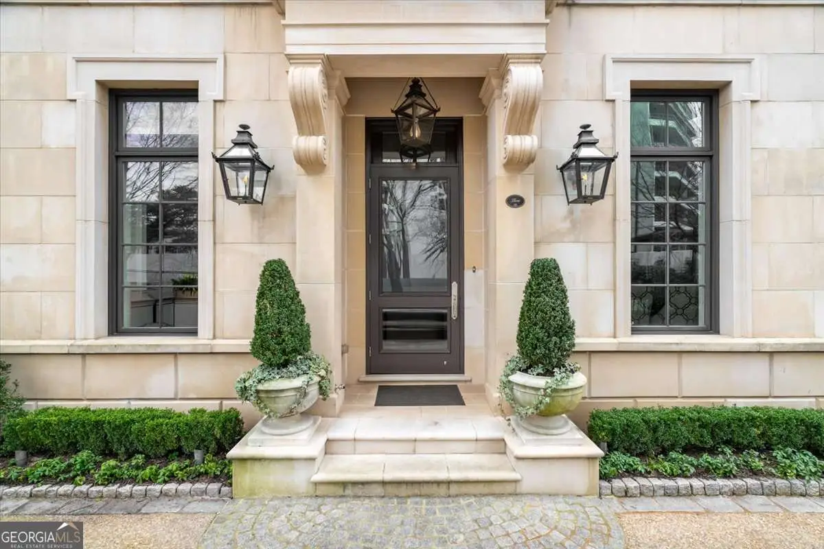 2640 Peachtree Road Nw #3, Atlanta, GA 30305 - #1