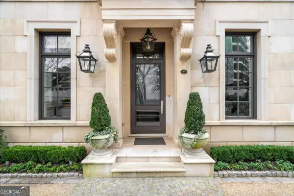 2640 Peachtree Road Nw #3, Atlanta, GA 30305