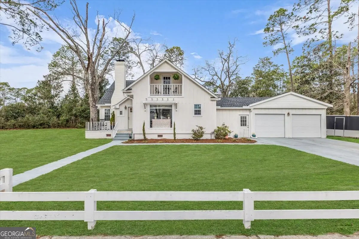 686 S 4th Street, Jesup, GA 31545 - #1