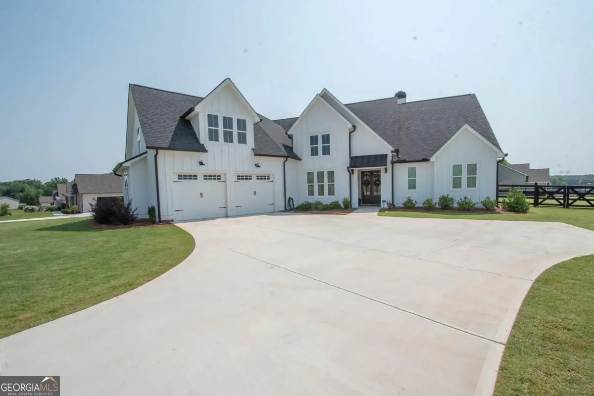 208 Township Drive, Senoia, GA 30276 - #1