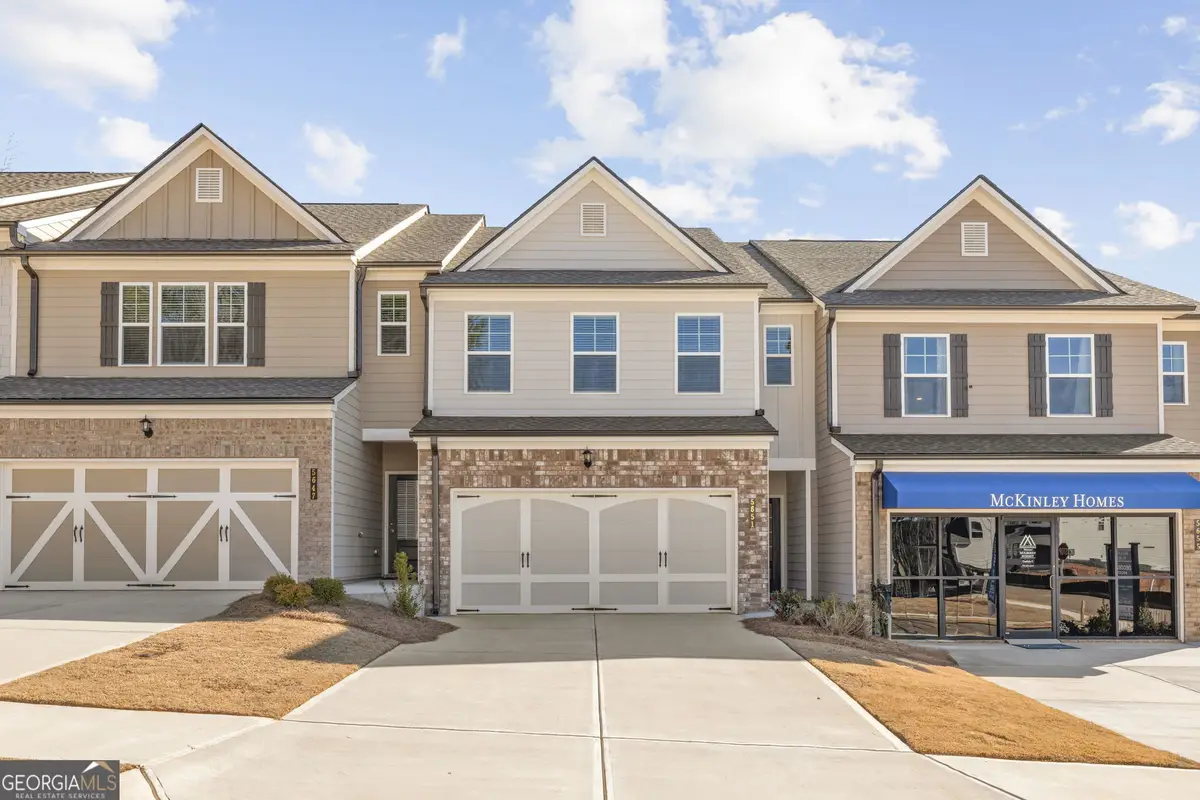 5621 Overview Drive, Flowery Branch, GA 30542 - #1