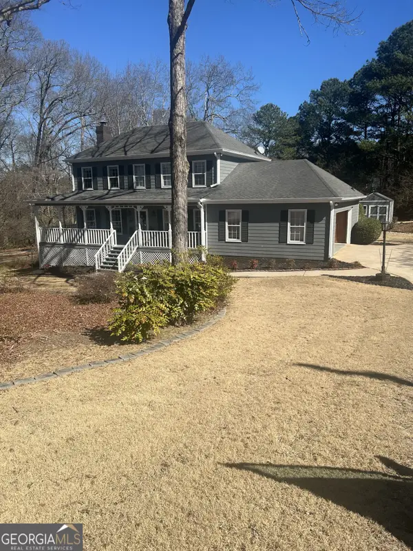 2070 Rockdale Circle, Snellville, GA 30078