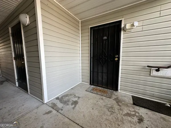 13202 Fairington Ridge Circle, Lithonia, GA 30038