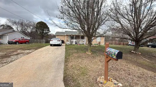 76 Russell Lane, Dallas, GA 30157