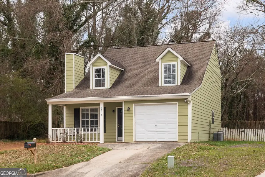 1055 Autumn Crest Court, Stone Mountain, GA 30083 - #2