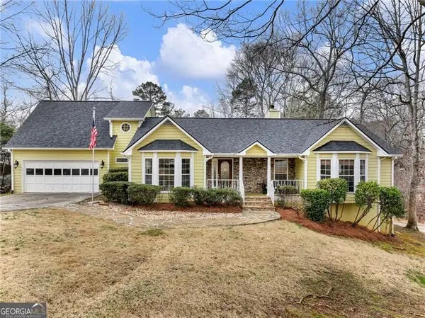 6650 Lake Run Drive, Flowery Branch, GA 30542