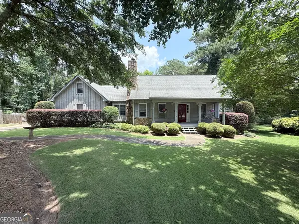 958 Sweet Briar Trail Se, Conyers, GA 30094